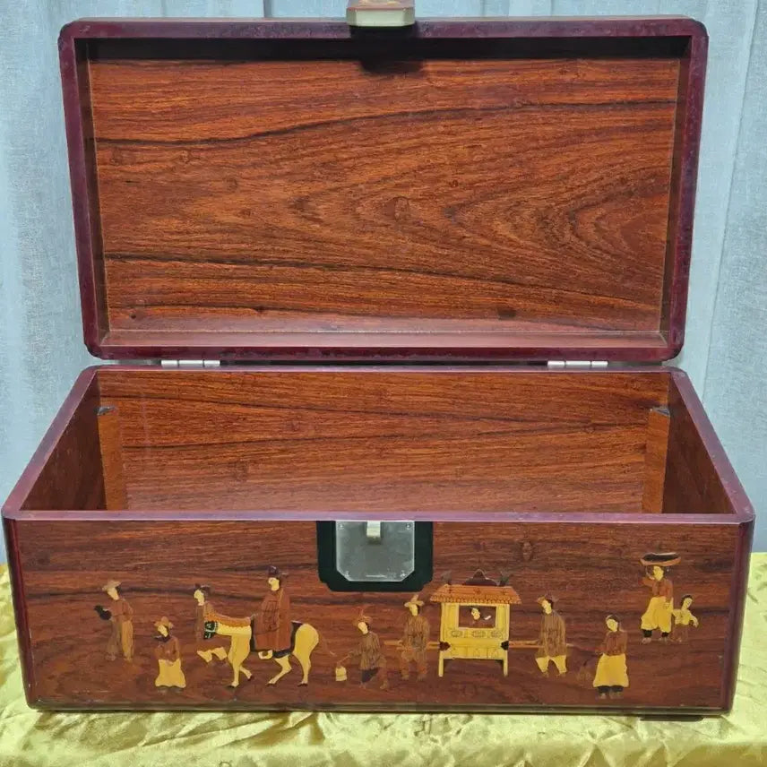 [BUNJANG] Saimdang Furniture Hwalimok &amp; Odanwood Jewelry Box with Mother-of-Pearl Inlay / 고가구 전통가구 사임당가구 패물함 / 화류목 /  상감부조 가구