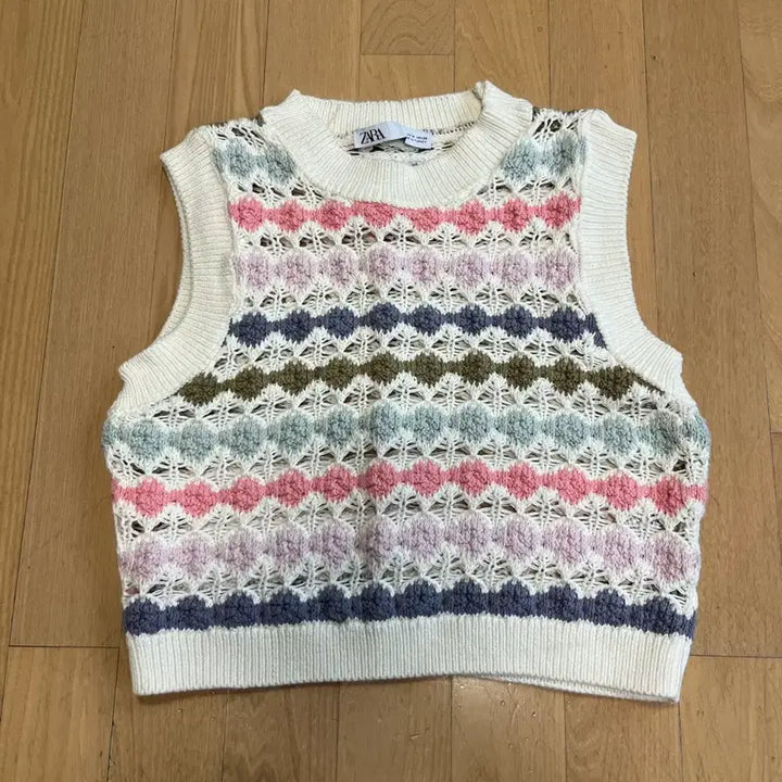 [BUNJANG] Zara Multicolor Crochet Knit Vest / 자라 멀티컬러 크로셰 니트 조끼