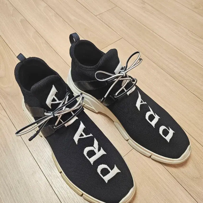 [BUNJANG] Prada Logo Knit Sneakers Black / [정품] 프라다 로고 스니커즈 4E3492 3V98 F0967