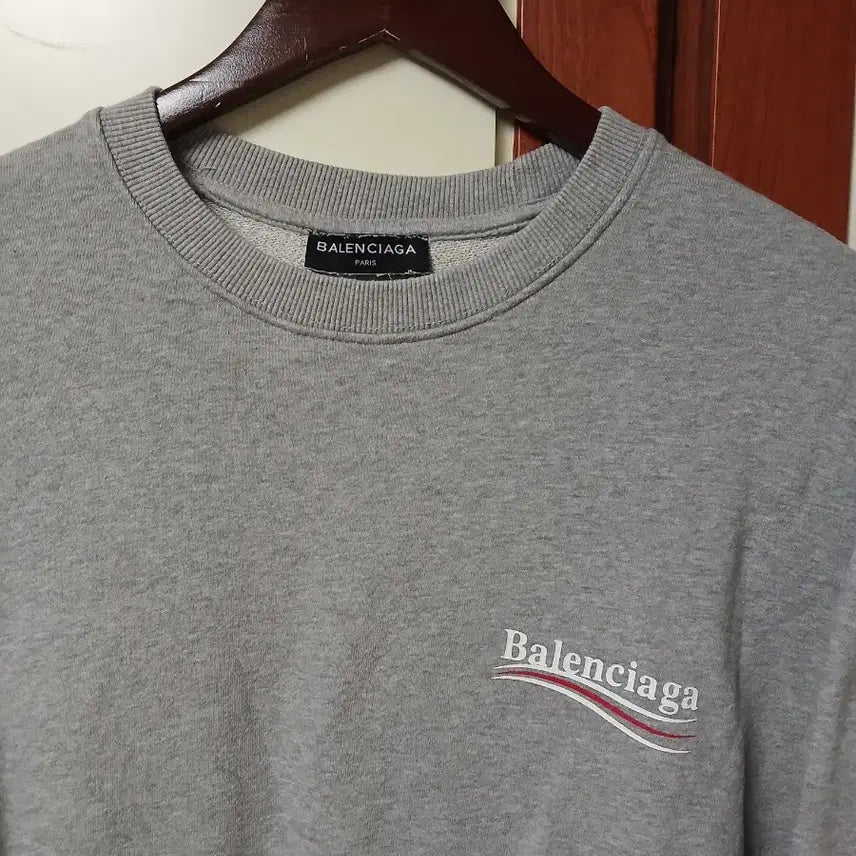[SOLD OUT] 발렌시아가 웨이브 로고 맨투맨 회색