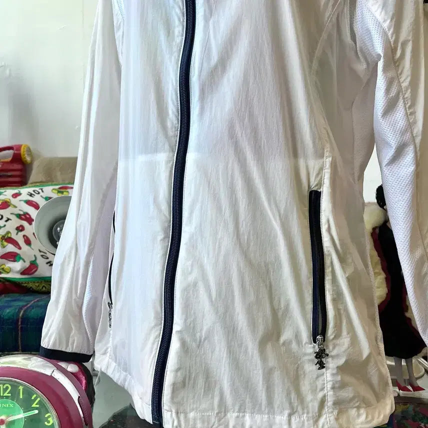 [BUNJANG] Snoopy Vintage Nylon Windbreaker Jacket / Snoopy 스누피 빈티지 나일론 윈드브레이커 바람막이 후드집업 자켓