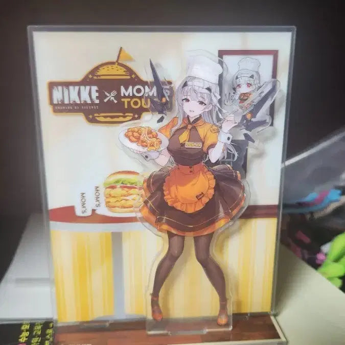 [SOLD OUT] 니케 모더니아 맘스터치 아크릴 스탠드