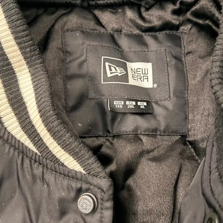 [SOLD OUT] 뉴에라 LA 다저스 스타디움 자켓 XXL 사이즈