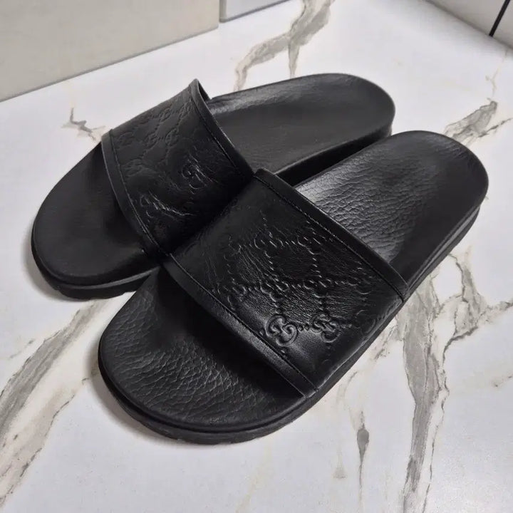 [BUNJANG] Gucci GG Leather Slide Sandals / (정품) 구찌 GG 가죽 슬라이드 샌들 슬리퍼 285