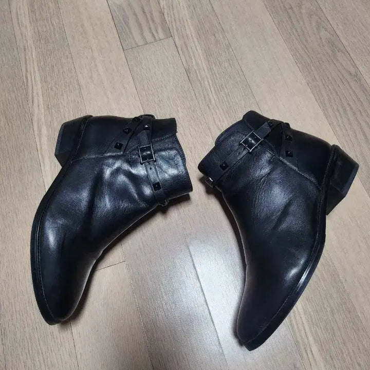 [BUNJANG] SUECOMMA BONNIE Studded Ankle Boots / 슈콤마보니 스터드 앵클 부츠