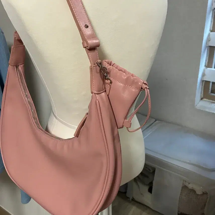 [BUNJANG] Pink Hobo Shoulder Bag / 핑크 호보백 숄더백