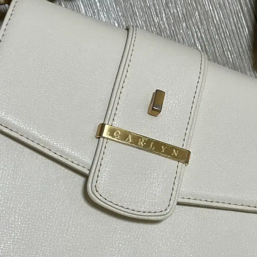 [BUNJANG] Carlyn New Hester Shoulder Bag / 칼린 뉴헤스터 숄더백(배우 신혜선 착용)