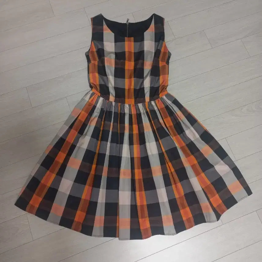 [BUNJANG] Designer Inspired Checkered Dress / (최종) 착샷O 수입 버버리st. 체크 원피스 36