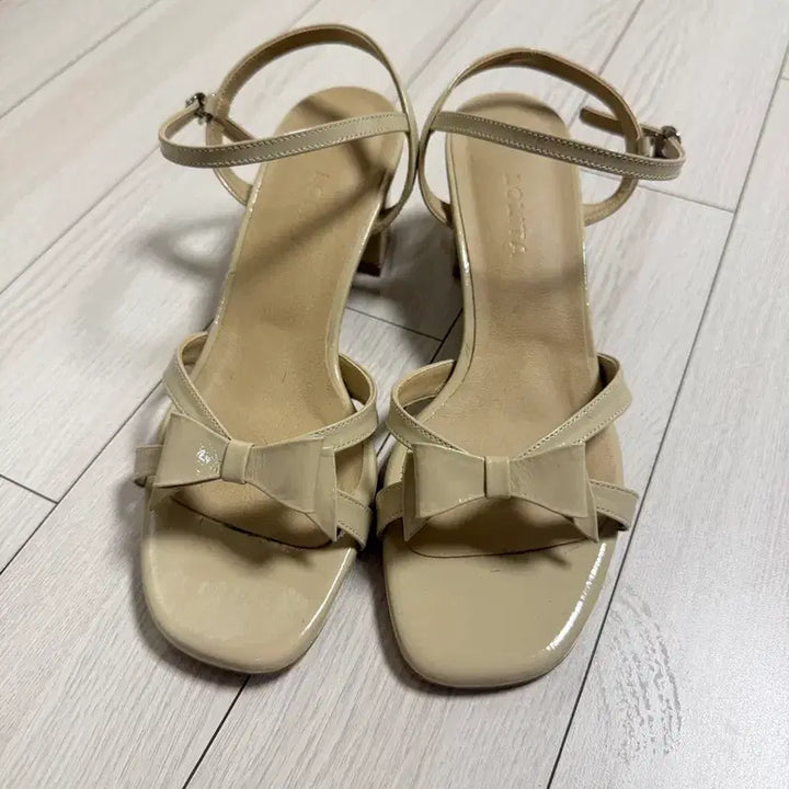 [SOLD OUT] 수제화 리본 샌들 구두