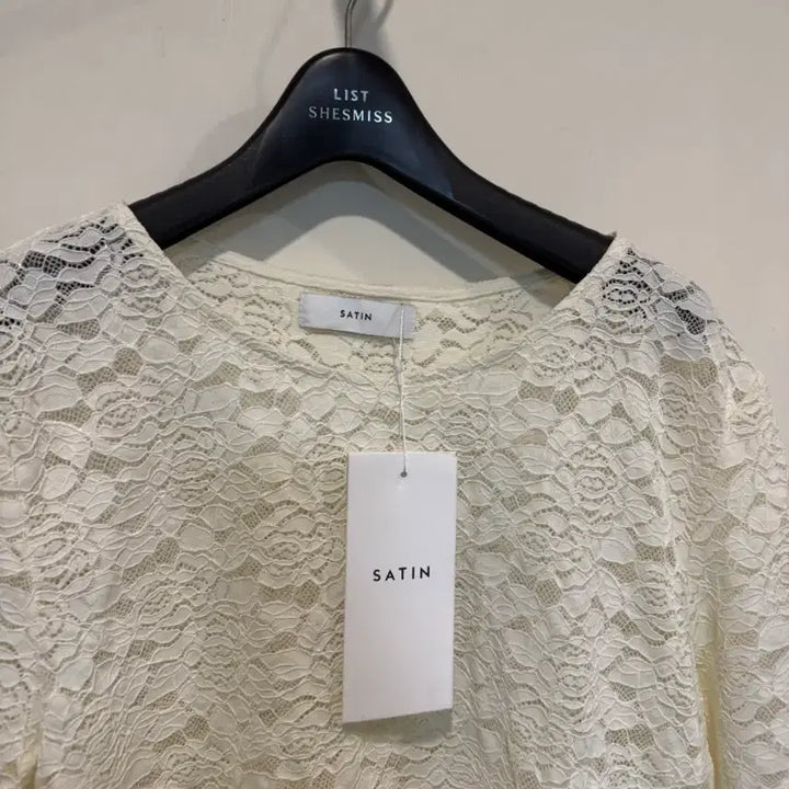[BUNJANG] Satin Lace Top / 새상품 satin 사틴 레이스  탑