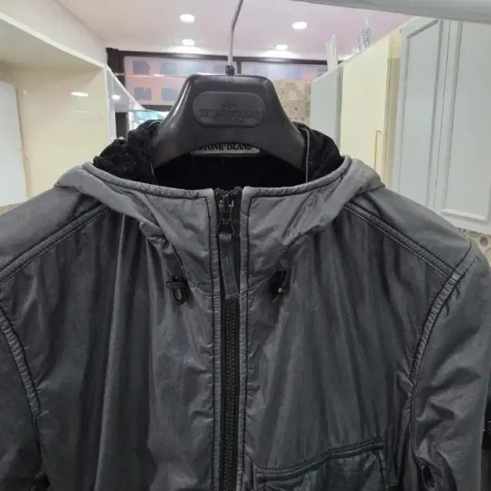 [BUNJANG] Stone Island Lamy Flock Hooded Jacket / 스톤아일랜드 라미 플락 후드자켓