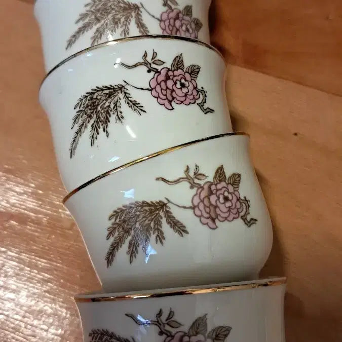 [BUNJANG] Haenamsa Rose Porcelain Sake Cups (Set of 3) / 옛날 행남사 도자기 술잔3개.장미그림