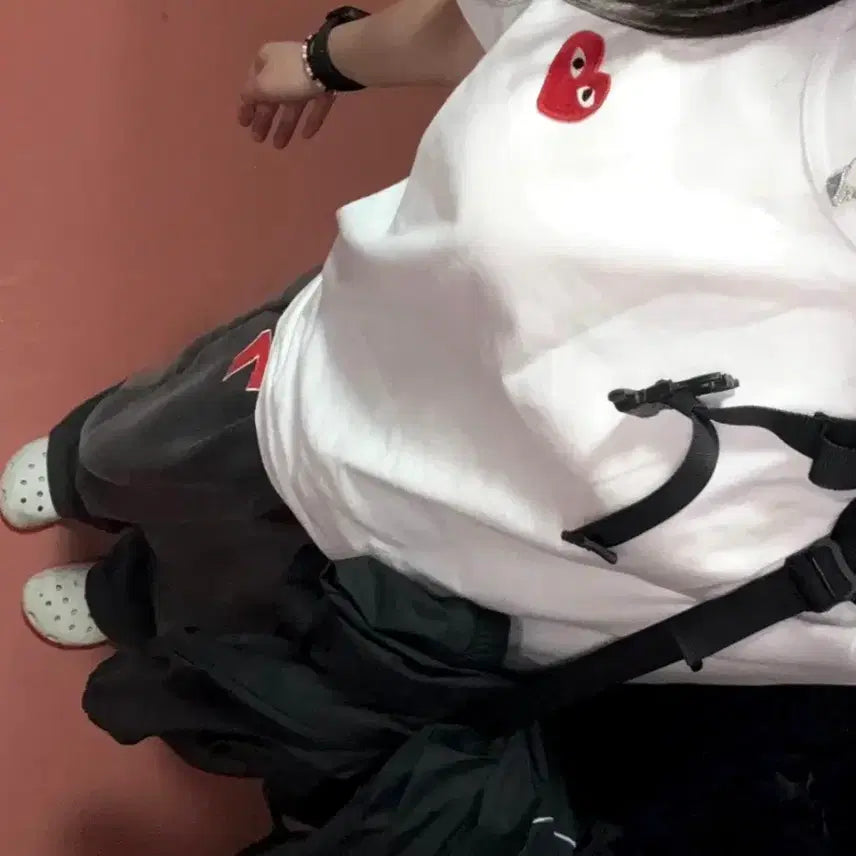 [BUNJANG] Comme des Garcons Play Heart Logo T-shirt / 꼼데가르송 플레이 반팔 티셔츠 화이트/블랙
