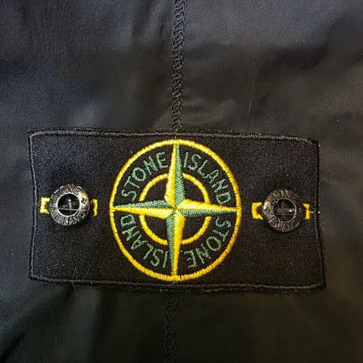 [SOLD OUT] 스톤아일랜드 마이크로랩스 코트 바람막이(L)