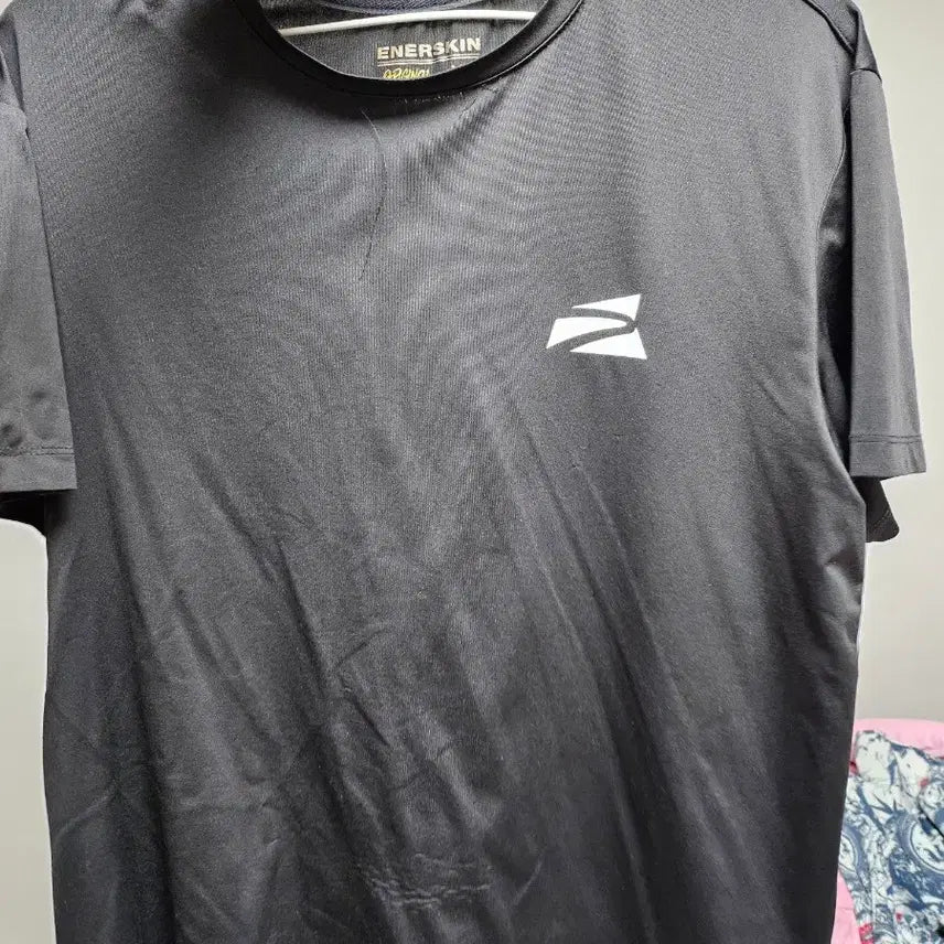 [BUNJANG] Unisex Short Sleeve T-shirts / 반팔티 팝니다