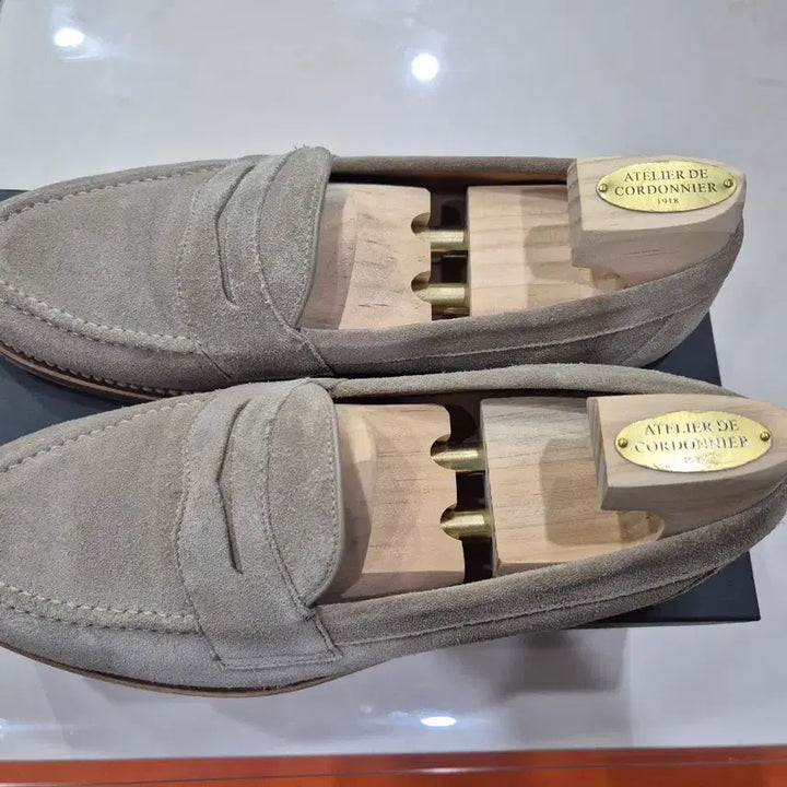 [BUNJANG] Loake Eaton Suede Loafers / 로크 이튼 사이즈 9