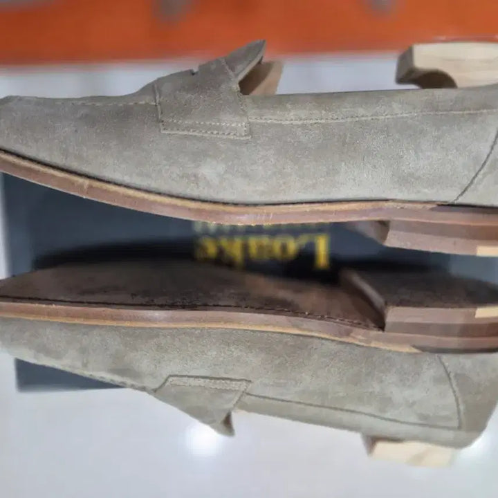 [BUNJANG] Loake Eaton Suede Loafers / 로크 이튼 사이즈 9