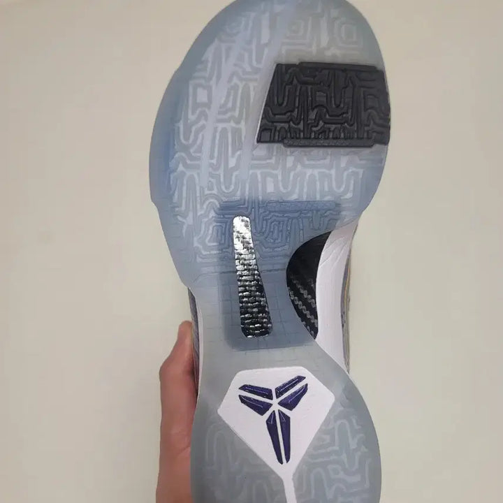 [BUNJANG] Kobe 6 Champ Sneakers / [260] 코비5 챔프