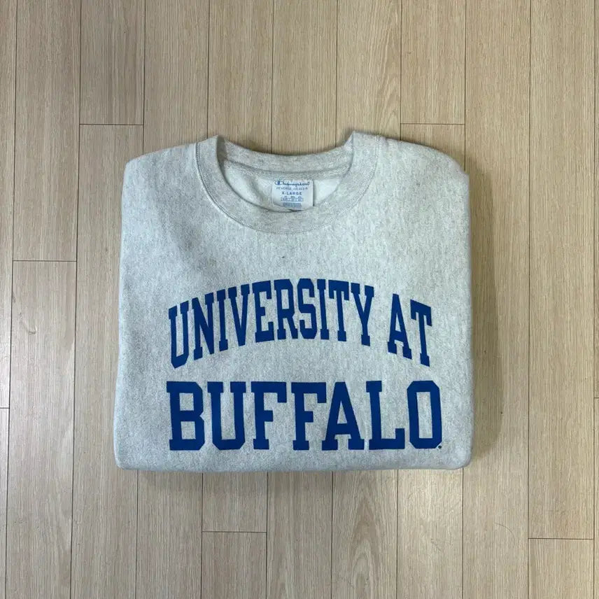 [BUNJANG] Champion Reverse Weave Buffalo Sweatshirt / (XL) 챔피온 리버스위브 버팔로 스웻셔츠