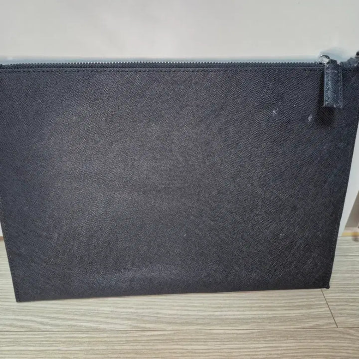 [BUNJANG] Prada Saffiano Leather Clutch / 프라다 정품 사피아노 클러치 팝니다