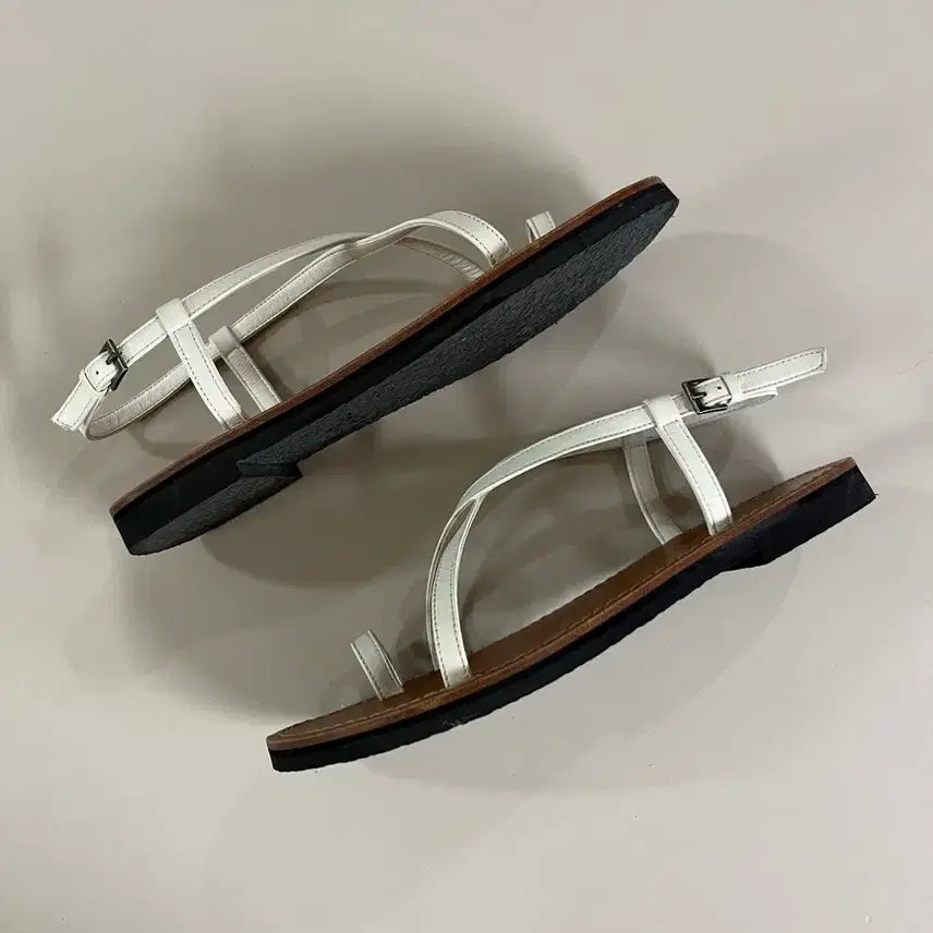 [SOLD OUT] 타낫 샌들 250