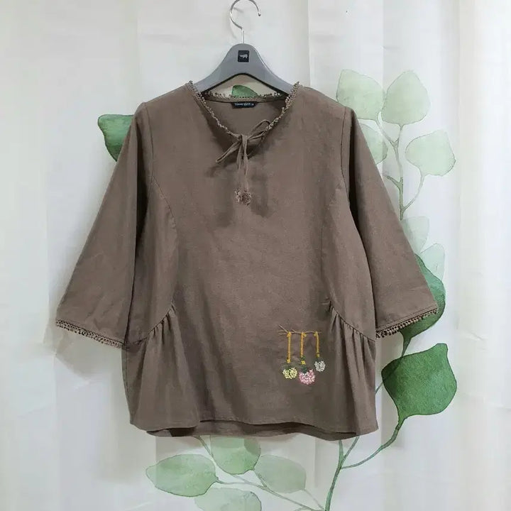 [BUNJANG] Vanessa Z Ricci Embroidered Blouse / 바네사리찌  자수 블라우스