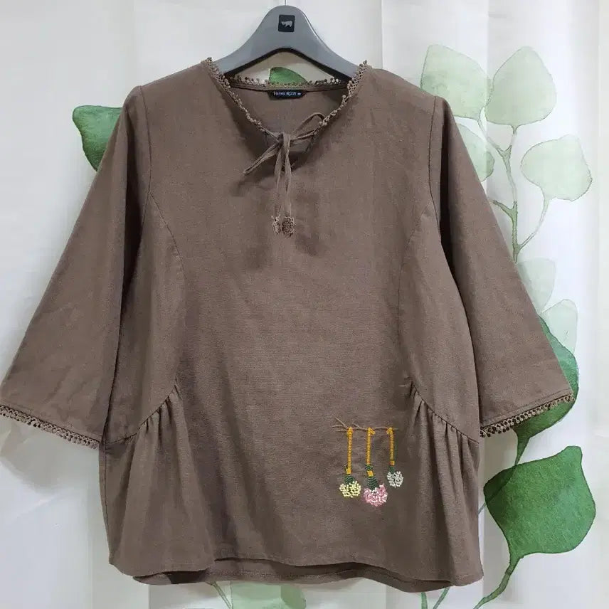 [BUNJANG] Vanessa Z Ricci Embroidered Blouse / 바네사리찌  자수 블라우스