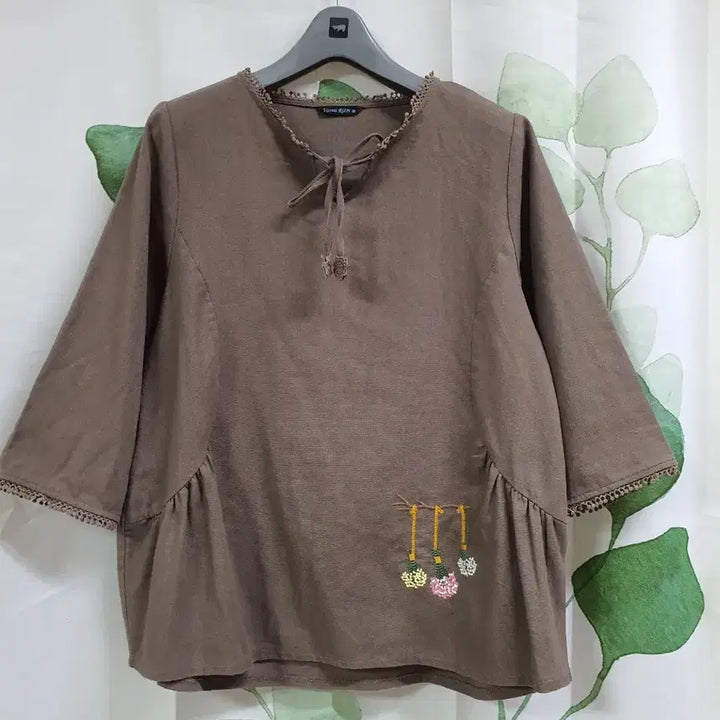 [BUNJANG] Vanessa Z Ricci Embroidered Blouse / 바네사리찌  자수 블라우스