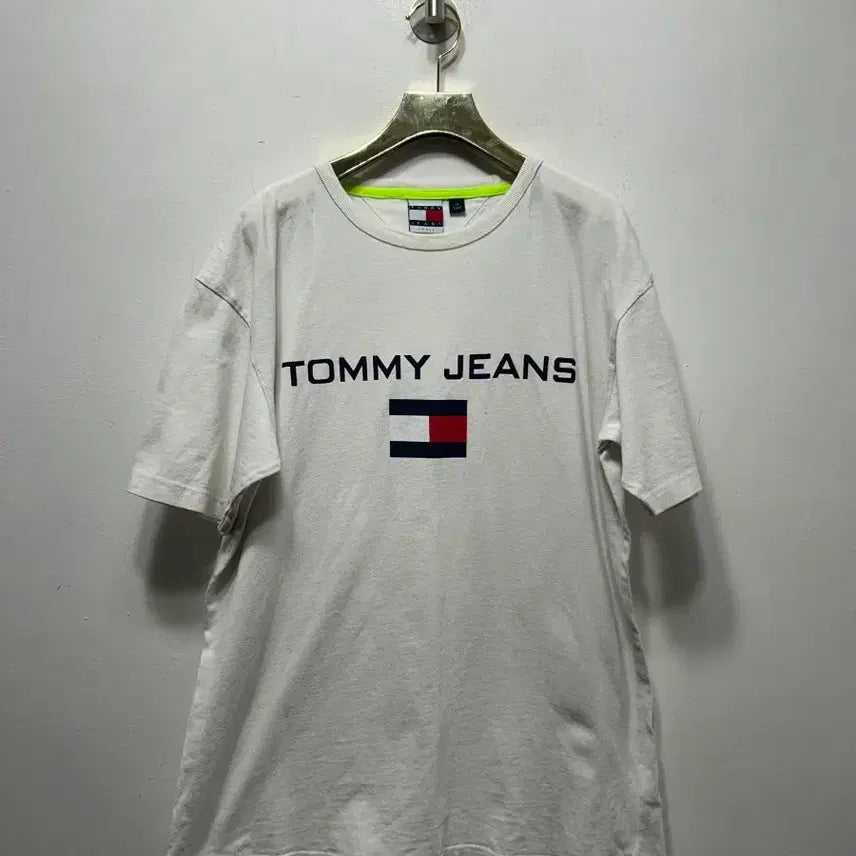 [BUNJANG] Tommy Jeans White T-shirt (S) / 타미진스 화이트 반팔 티셔츠 S