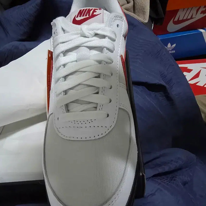 [BUNJANG] Nike Field General 82 SP White Red Black Sneakers / 나이키 필드 제너럴 82 SP 흰빨검 FQ8762