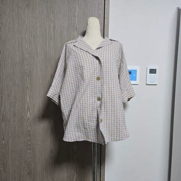 [SOLD OUT] 새상품) 쉬즈미스 오버핏 체크무늬 반팔 블라우스 자켓