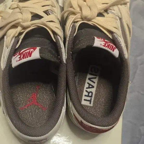 [BUNJANG] Travis Scott Reverse Mocha Sneakers / 트래비스캇 리버스모카 250