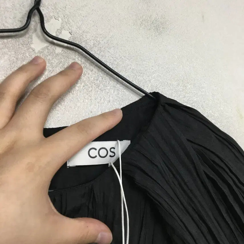 [BUNJANG] COS Pleats Blouse / 새상품 COS 코스 플리세 블라우스 42