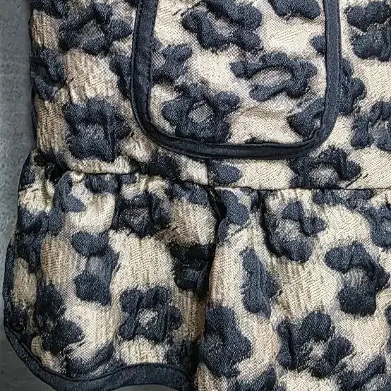 [BUNJANG] Floral Leopard Jacquard Jacket / 플로럴 레오파드  골드,  블랙  자가드 자켓, 거의 새상품