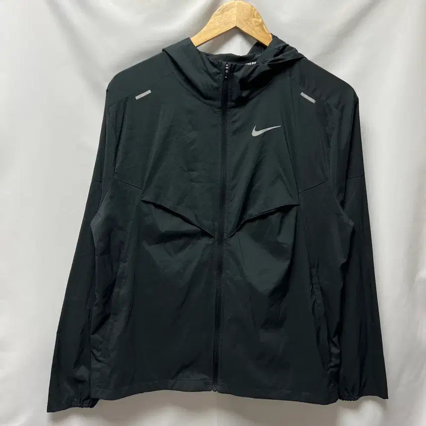 [SOLD OUT] [정품/M] 나이키 리펠UV 윈드러너 런닝 블랙 스우시 바람막이
