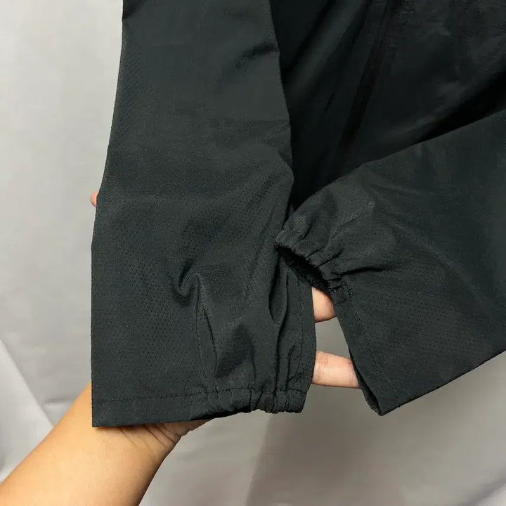 [SOLD OUT] [정품/M] 나이키 리펠UV 윈드러너 런닝 블랙 스우시 바람막이