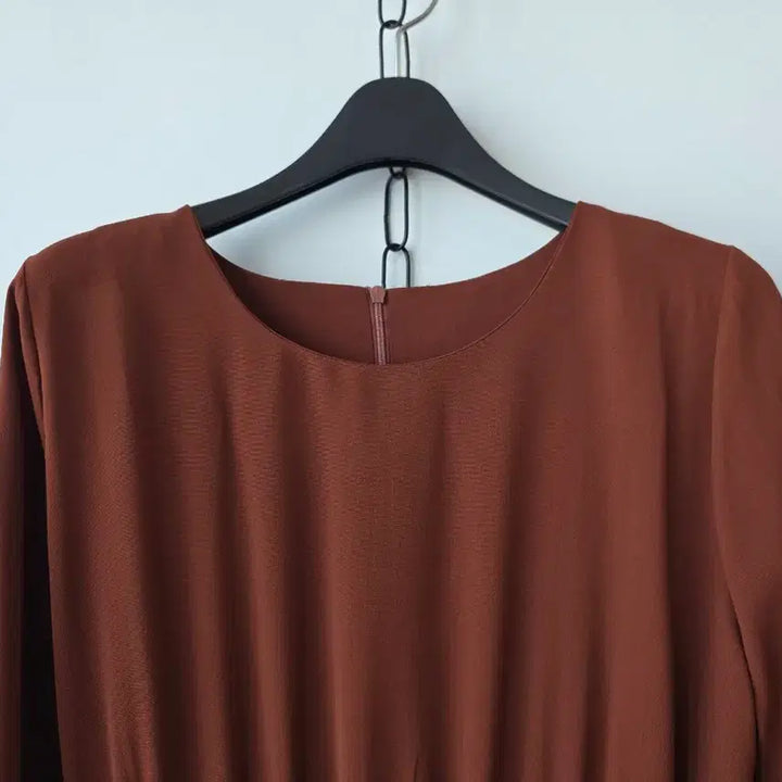 [SOLD OUT] 55-66)브라운 스트링 플리츠 원피스/새제품