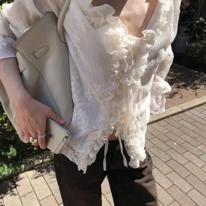 [SOLD OUT] 메이비베이비 Negroni Blouse 새상품