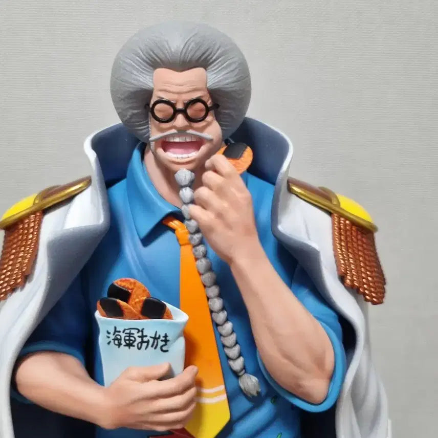 [BUNJANG] One Piece Sengoku and Goat Resin Statue / 원피스 해군 센고쿠+염소(Black 레진)