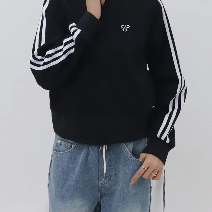[BUNJANG] Embroidered Ribbon Zip-Up Jacket / 리본자수 집업