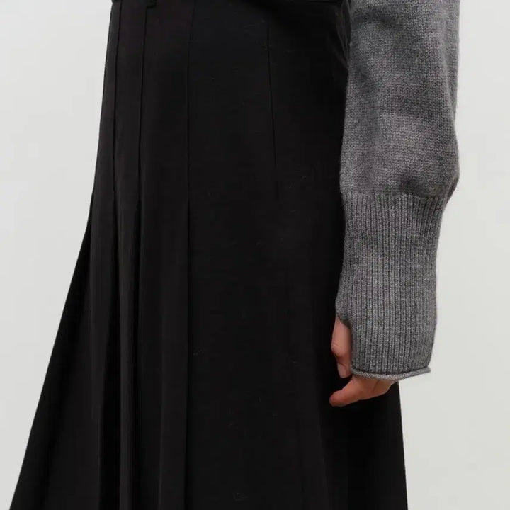[BUNJANG] Dunst Thumbhole Cuff Sweater Mélange Grey / 던스트 썸홀 커프 스웨터 멜란지그레이