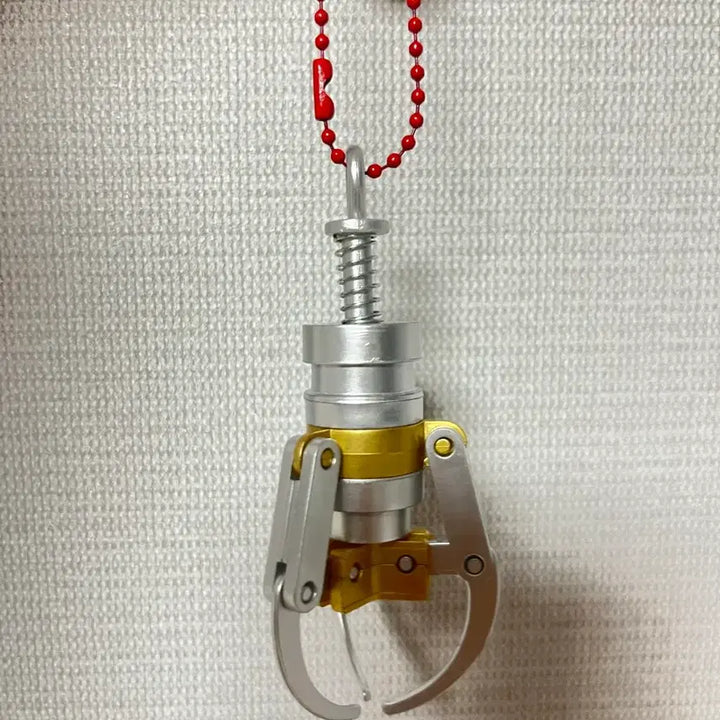 [BUNJANG] Mini Crane Claw Keychain Miniature Yellow / -미니 크레인 집게 키링 가챠 미니어쳐 노란색