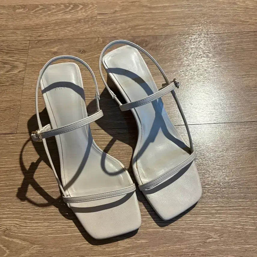 [BUNJANG] MANGO Heeled Sandals / MANGO 샌들힐