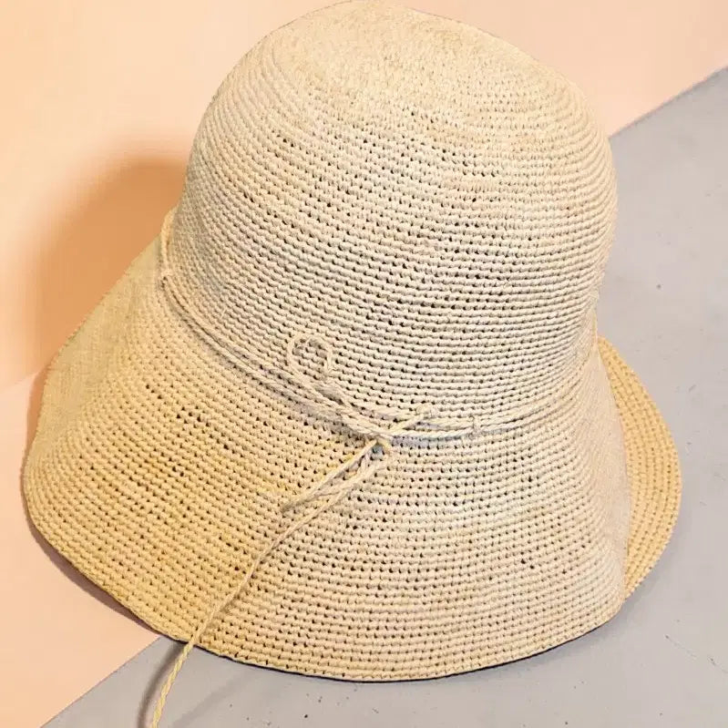 [BUNJANG] Helen Kaminski Raffia Bucket Hat / 헬렌카민스키 버킷햇