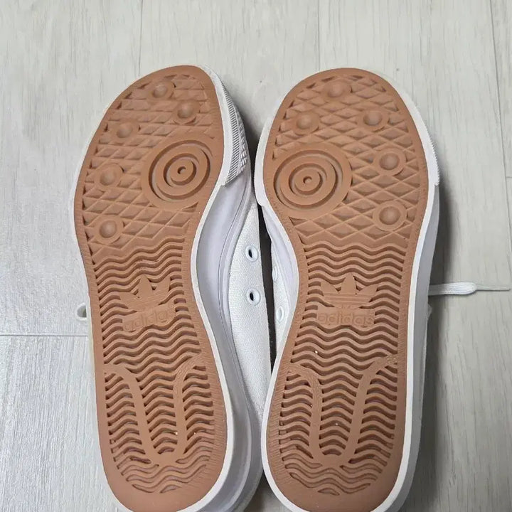 [SOLD OUT] 아디다스 운동화 니짜 트레포일