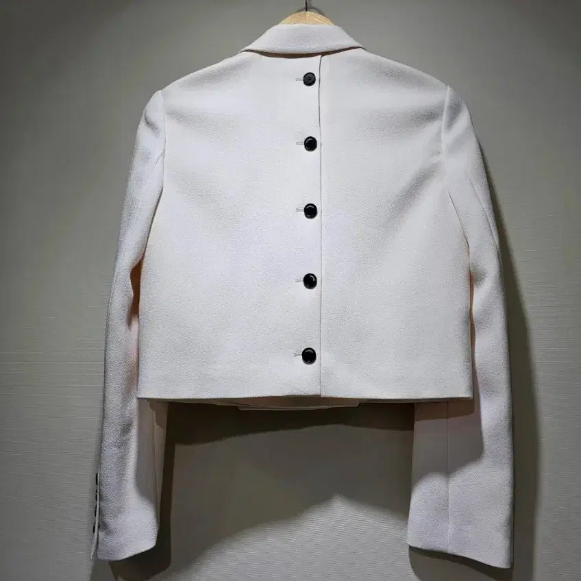 [BUNJANG] Sandro Double Button Crop Jacket Ivory / 산드로 크롭 더블 버튼 자켓 아이보리