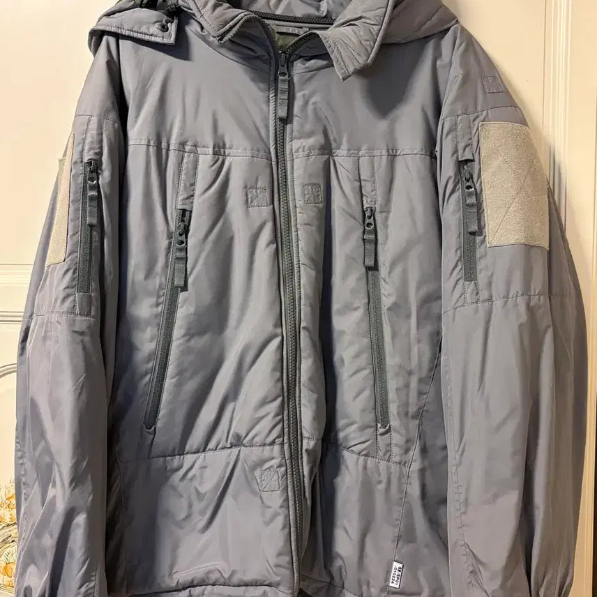 [BUNJANG] thisisneverthat Gray Padded Jacket Size S / thisisneverthat 그레이 패딩 S사이즈 팔아요~