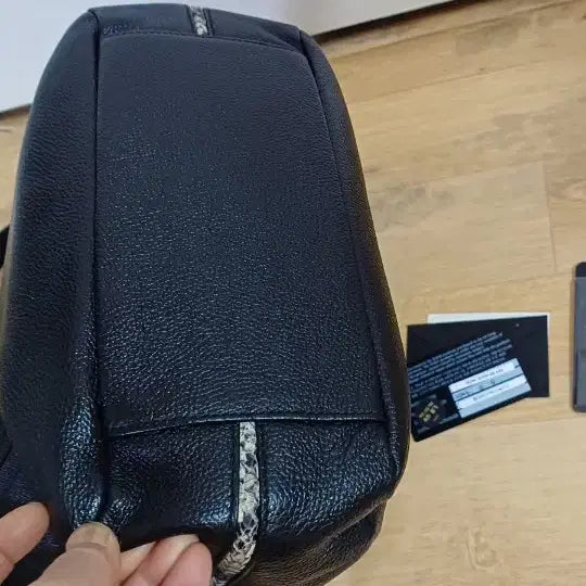 [BUNJANG] Daks Leather Backpack / 닥스 소가죽 백팩