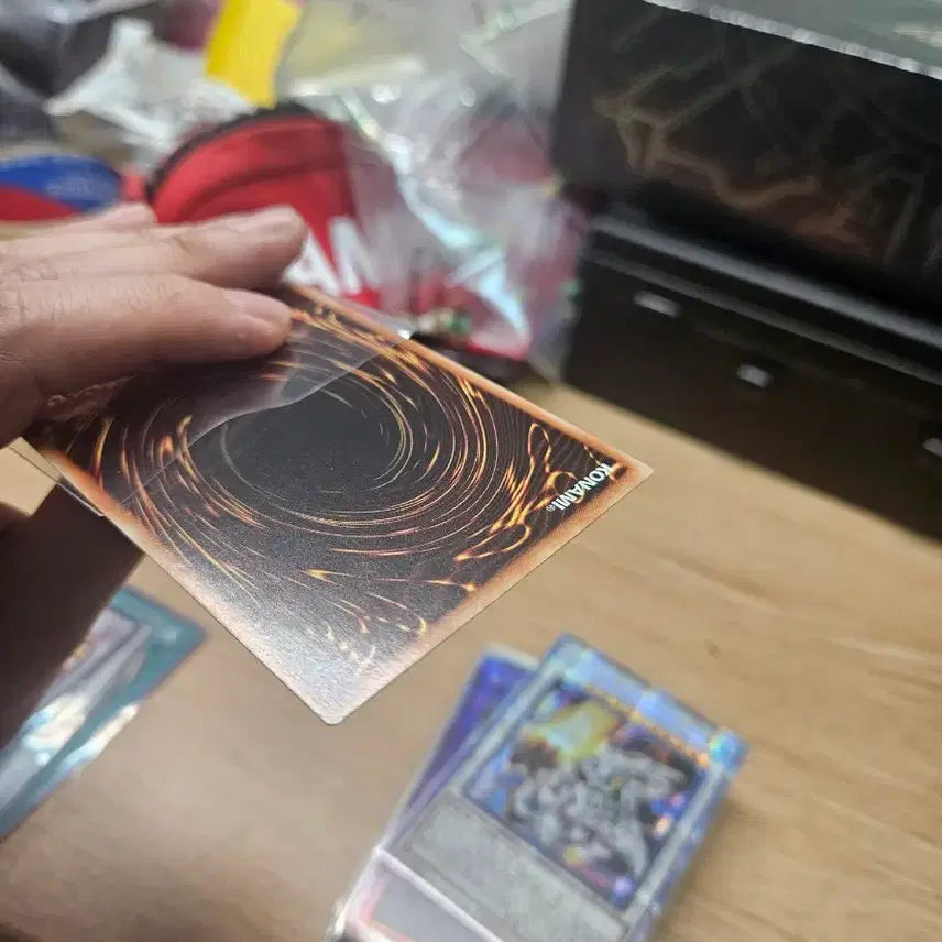 [BUNJANG] Legendary Dragon Timaeus Prismatic Secret Rare (LGB1-KR001) / 초마도용기사-붉은 눈의 드라군 프리즈매틱 시크릿 레어 (LGB1-KR00