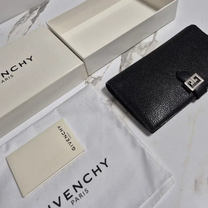 [BUNJANG] Givenchy GV3 Black Women&